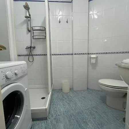 Cd-2635 Two Bedroom Apartment *